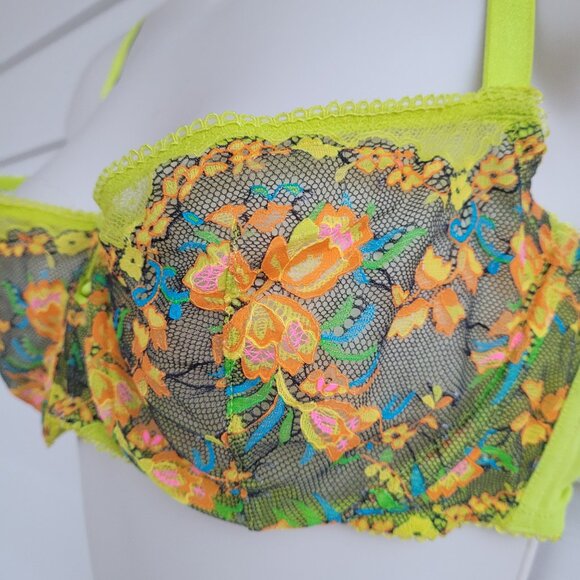 Savage x Fenty Sweetheart Lace Balconette Bra - Picture 2 of 5